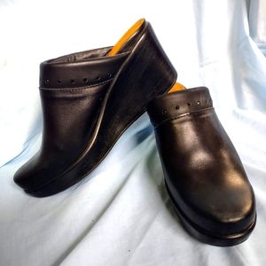 Naot Leather Mules 39/US8 Clogs Shoes Womens, Black,  Rhinestone